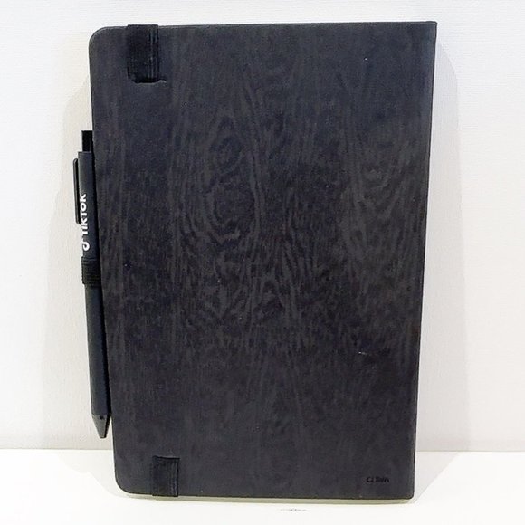 TikTok Black Executive Journal - Picture 6 of 6